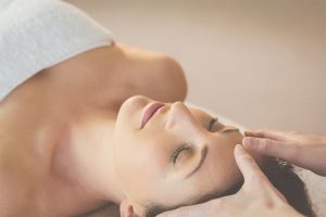masaje ayurvedico cabeza champi espiral terapia